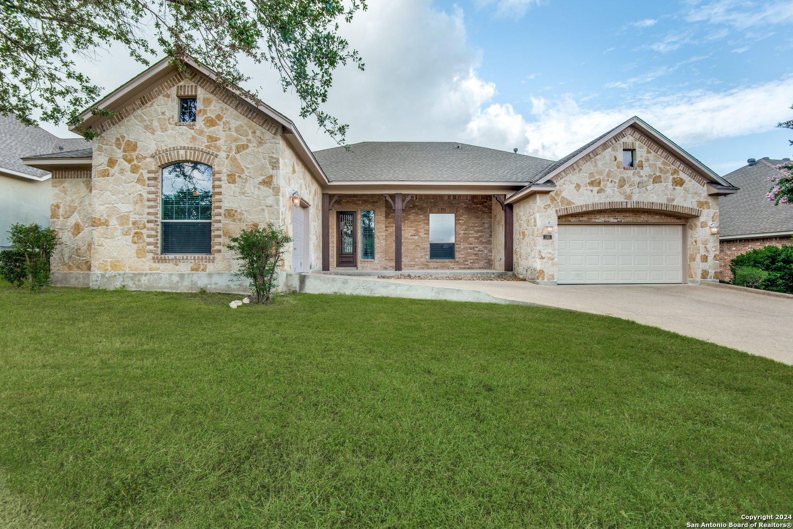 110 Evans Oak Lane San Antonio TX 78260