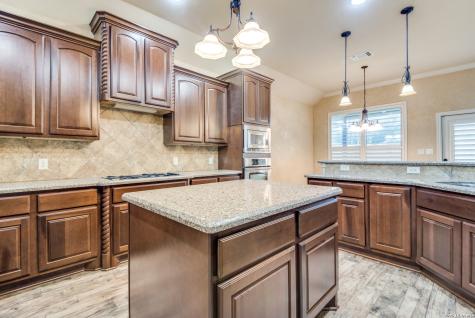 110 Evans Oak Lane San Antonio TX 78260