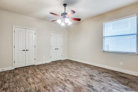 110 Evans Oak Lane San Antonio TX 78260