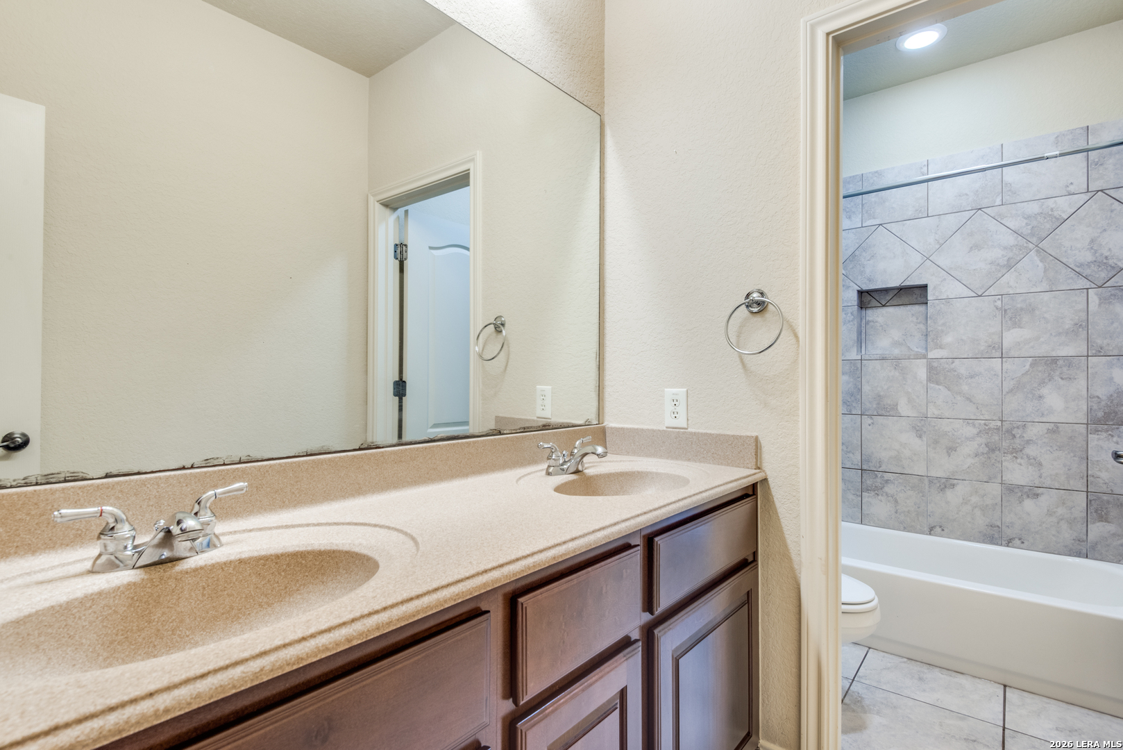 110 Evans Oak Lane San Antonio TX 78260