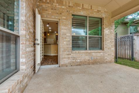 110 Evans Oak Lane San Antonio TX 78260
