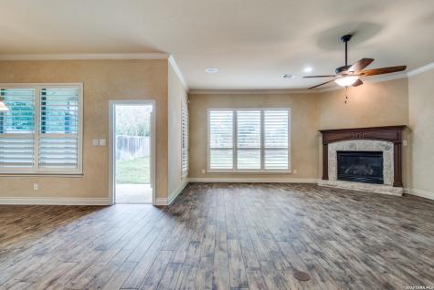 110 Evans Oak Lane San Antonio TX 78260