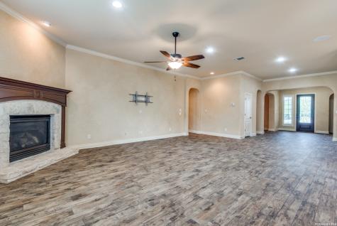 110 Evans Oak Lane San Antonio TX 78260