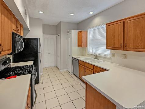 13619 Summer Glen Drive San Antonio TX 78247