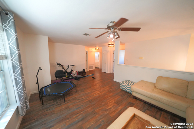 136 Earhart Lane Cibolo TX 78108