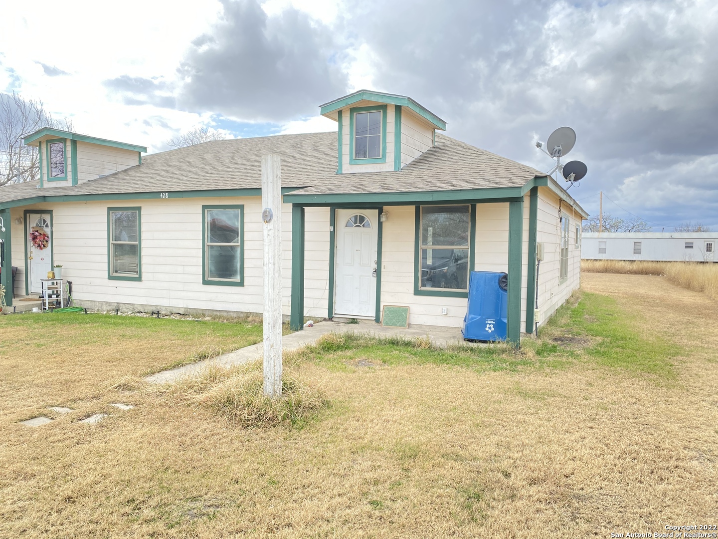 428 Burnet Avenue Charlotte TX 78011