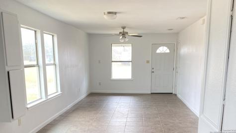 428 Burnet Avenue Charlotte TX 78011