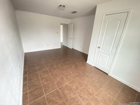 428 Burnet Avenue Charlotte TX 78011