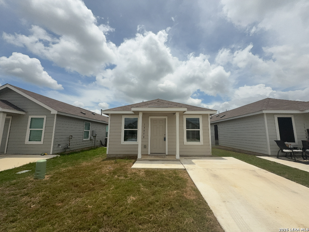 13850 Llama Place San Antonio TX 78252