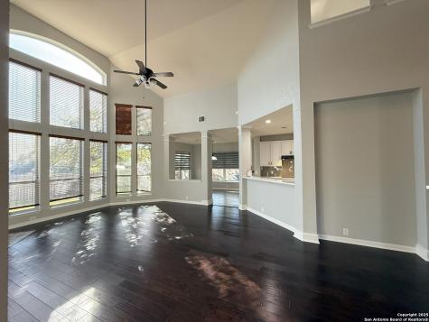 1004 Steubing Oaks San Antonio TX 78258