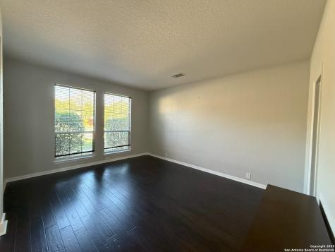1004 Steubing Oaks San Antonio TX 78258