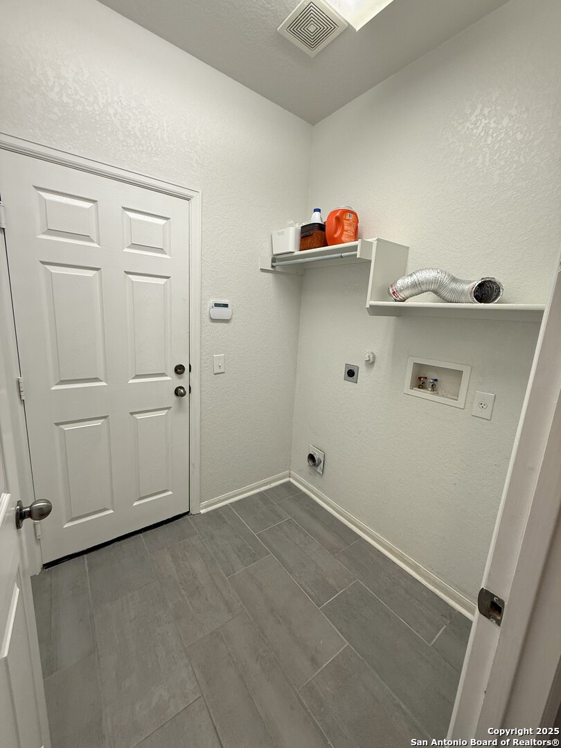 1004 Steubing Oaks San Antonio TX 78258