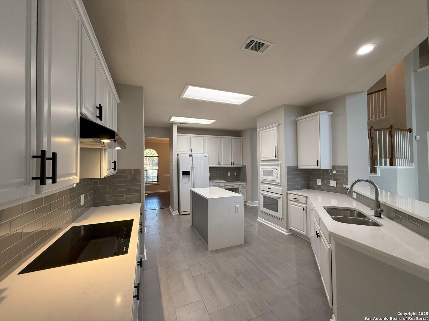 1004 Steubing Oaks San Antonio TX 78258