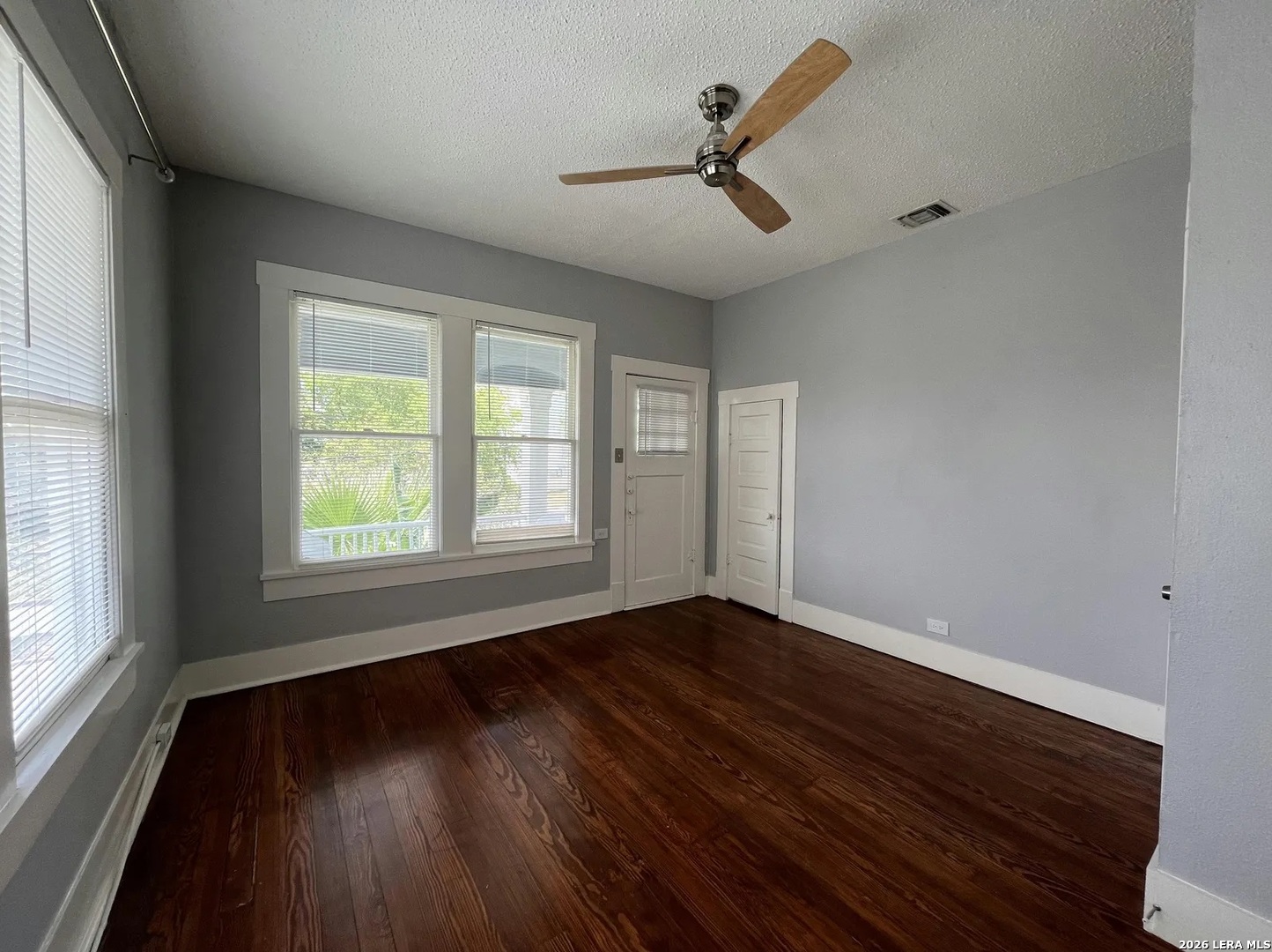 143 E Woodlawn Avenue San Antonio TX 78212