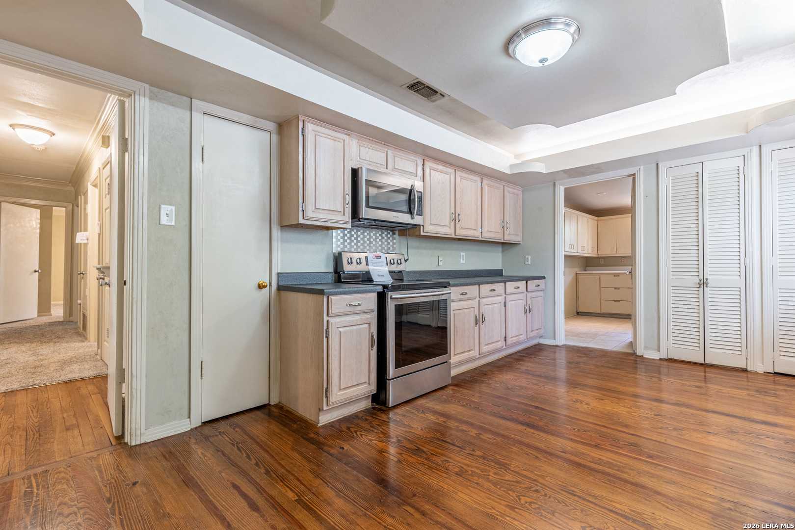 352 Tuttle Road Terrell Hills TX 78209