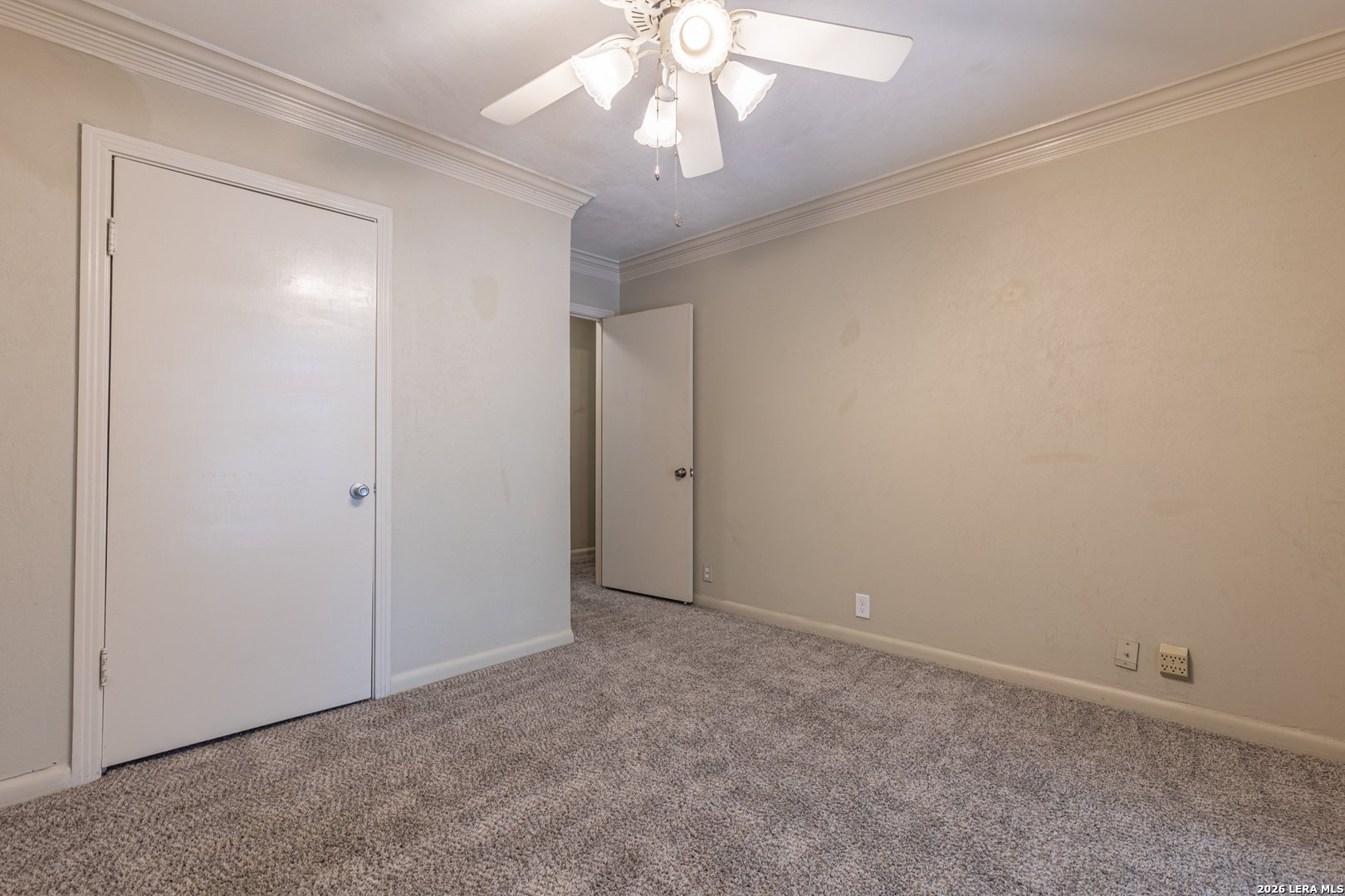 352 Tuttle Road Terrell Hills TX 78209