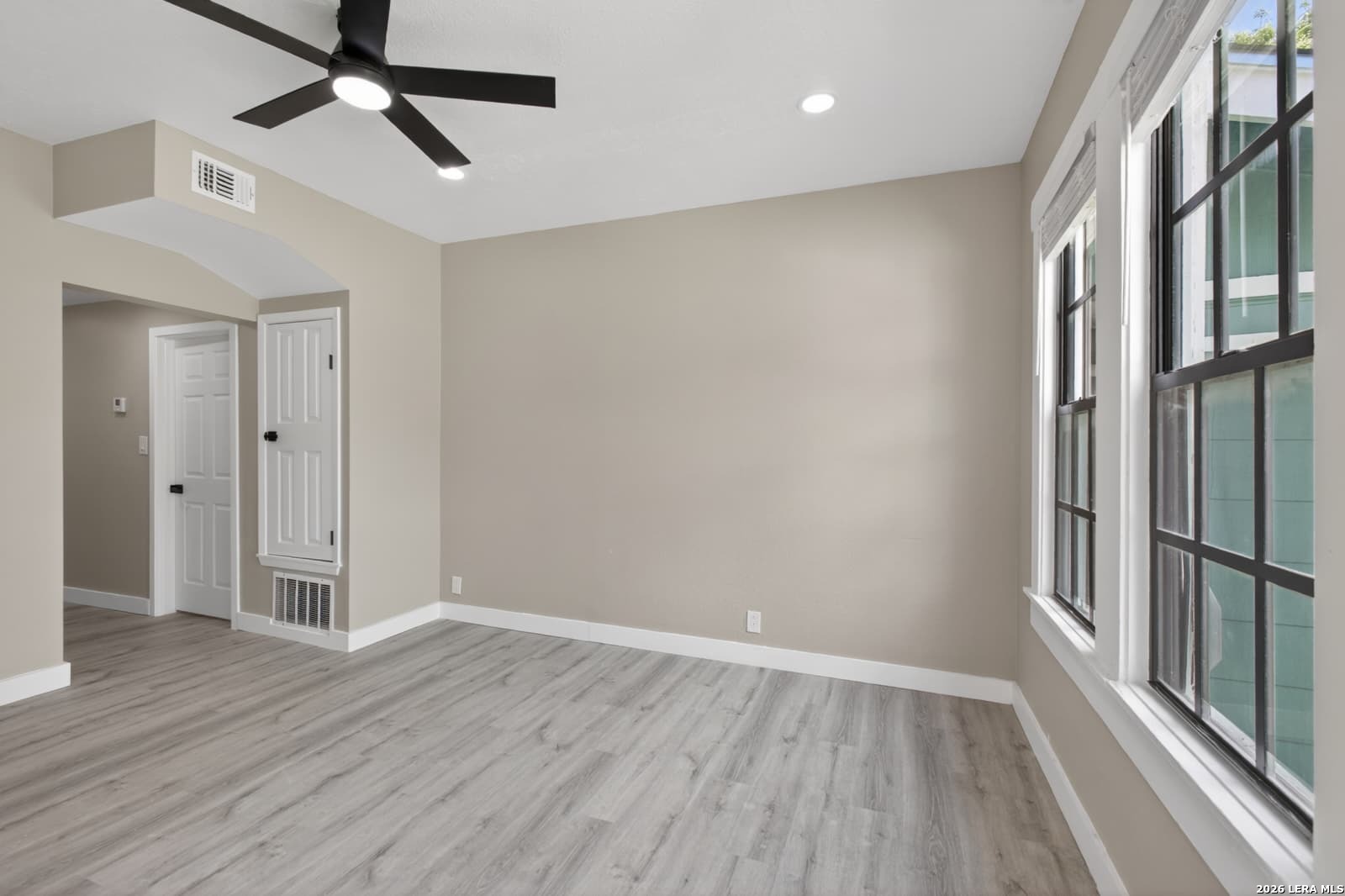906 W Craig San Antonio TX 78201