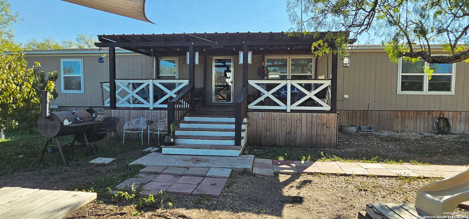 275 West Pleasanton TX 78064