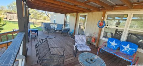 275 West Pleasanton TX 78064