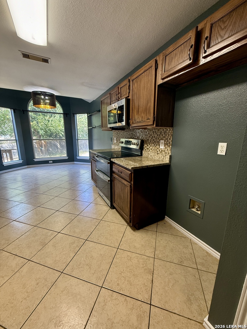 821 Dimrock Schertz TX 78154