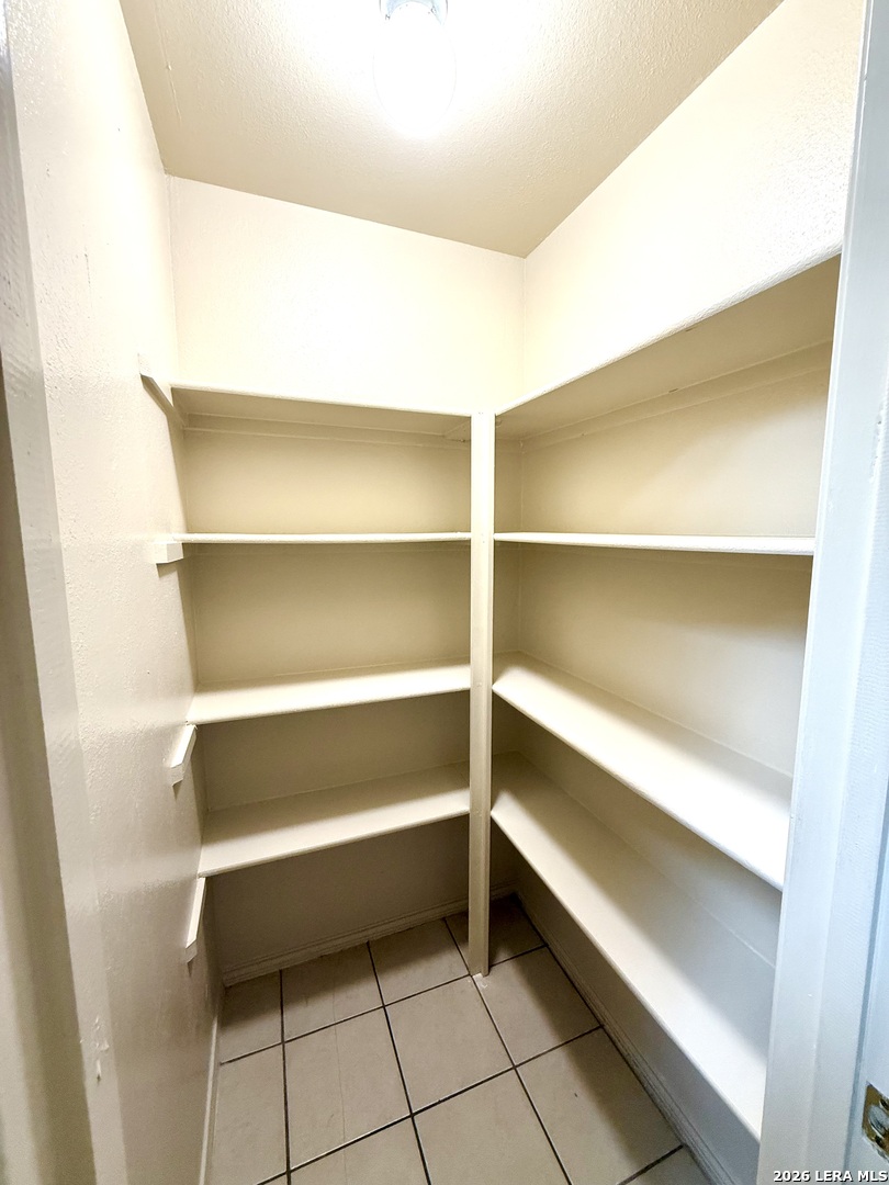 7568 Oak Chase San Antonio TX 78239