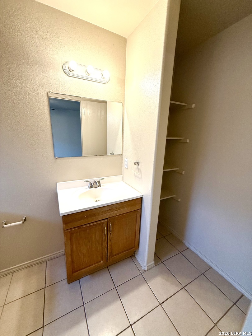 7568 Oak Chase San Antonio TX 78239