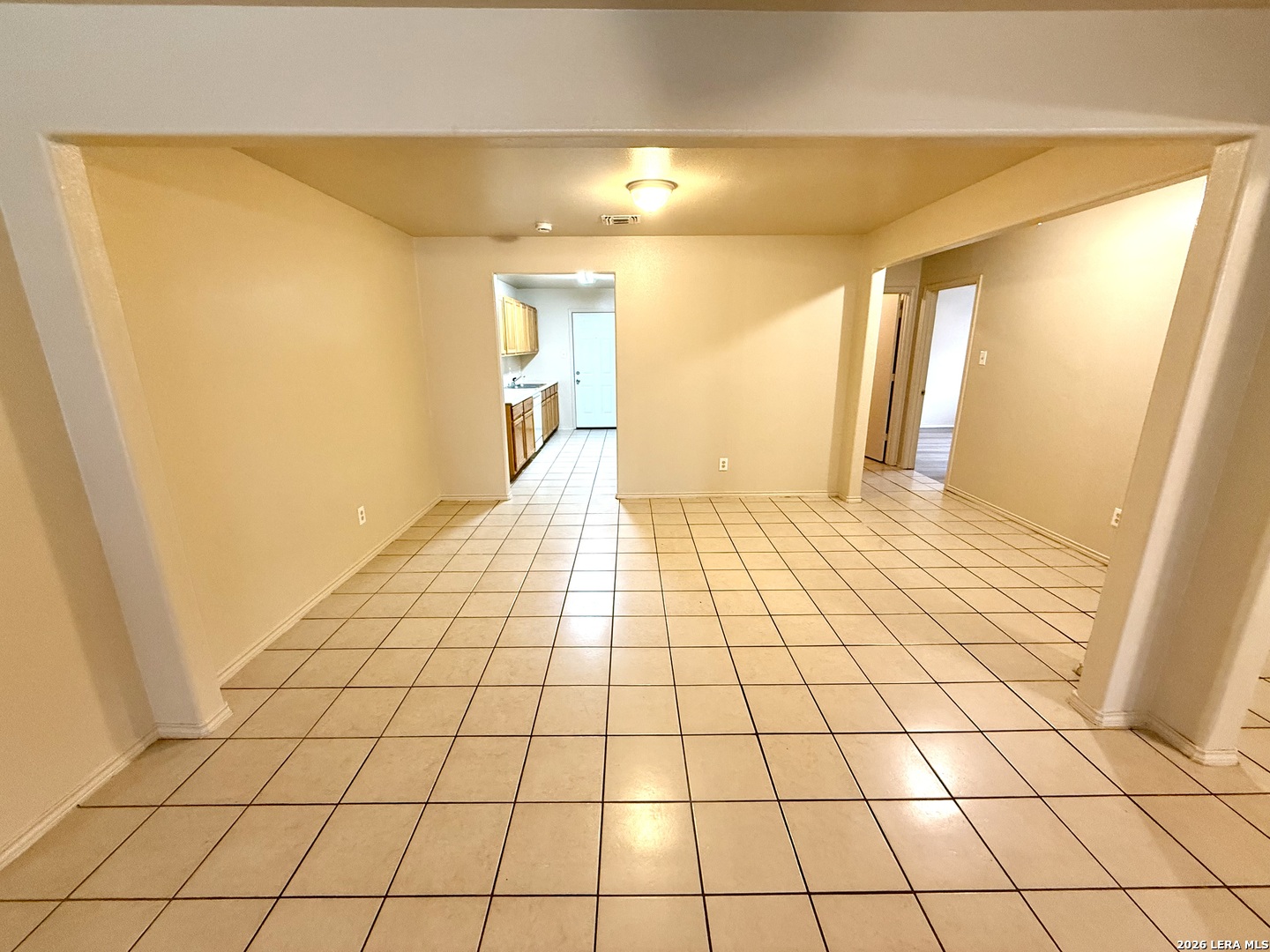 7568 Oak Chase San Antonio TX 78239