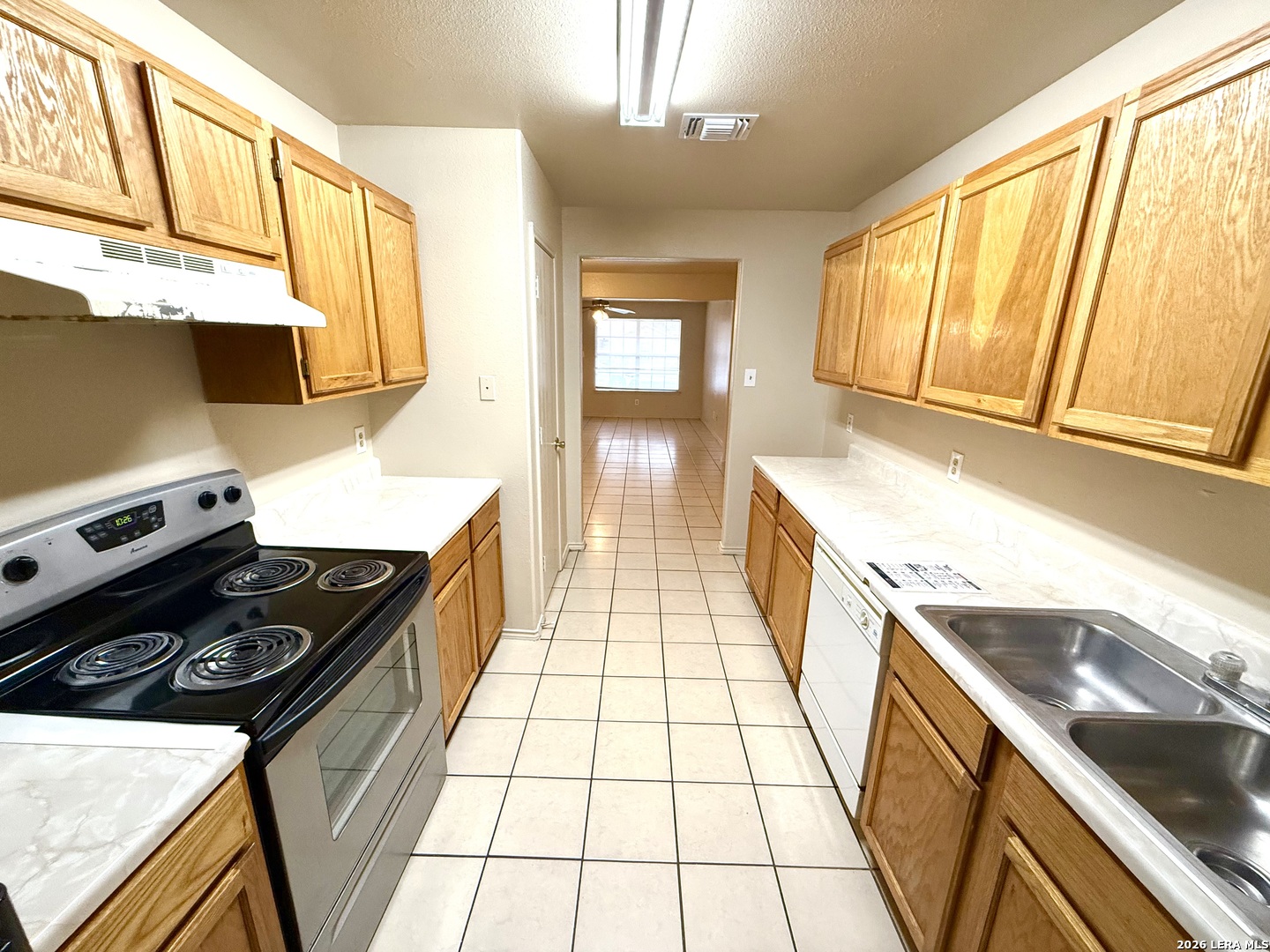 7568 Oak Chase San Antonio TX 78239