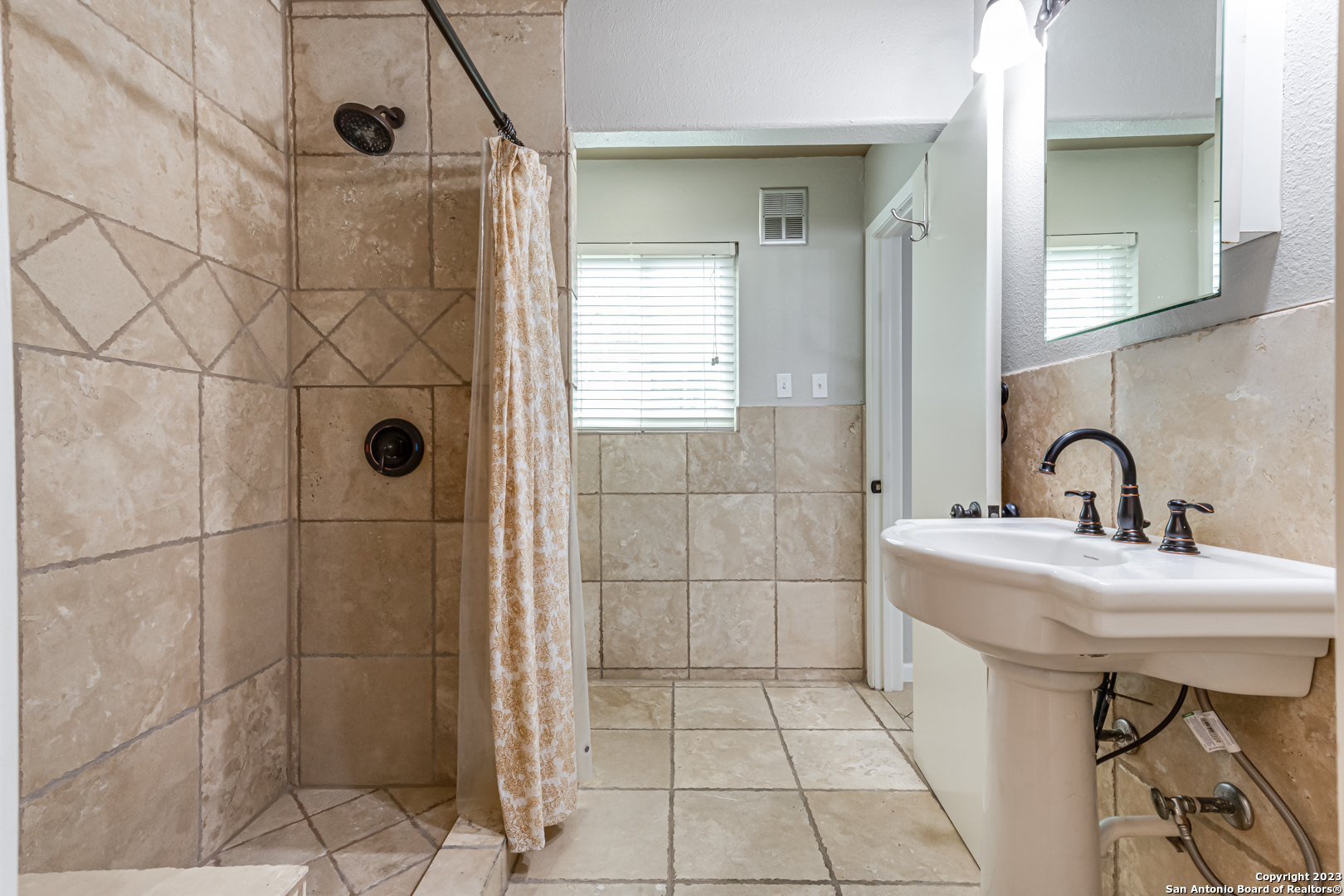 555 Patricia San Antonio TX 78216