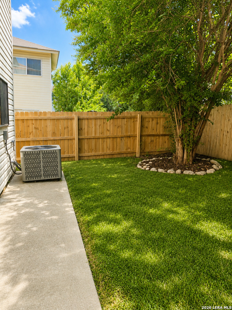 9023 Mountain Field San Antonio TX 78240