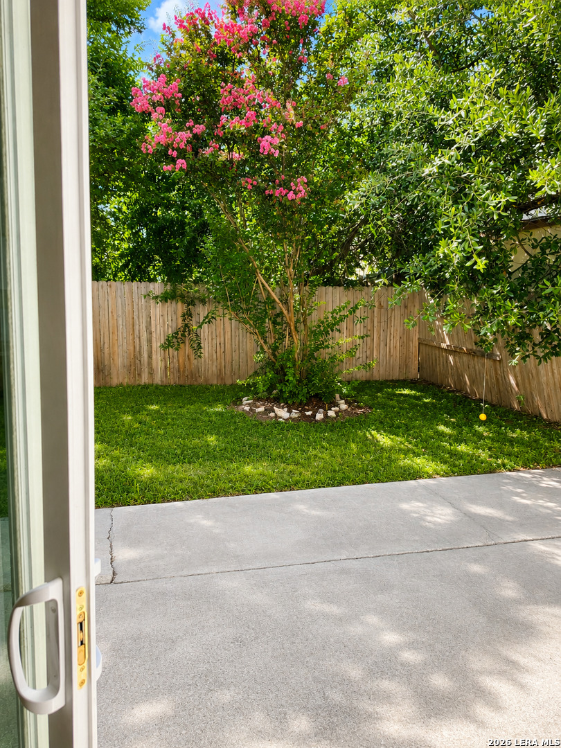 9023 Mountain Field San Antonio TX 78240