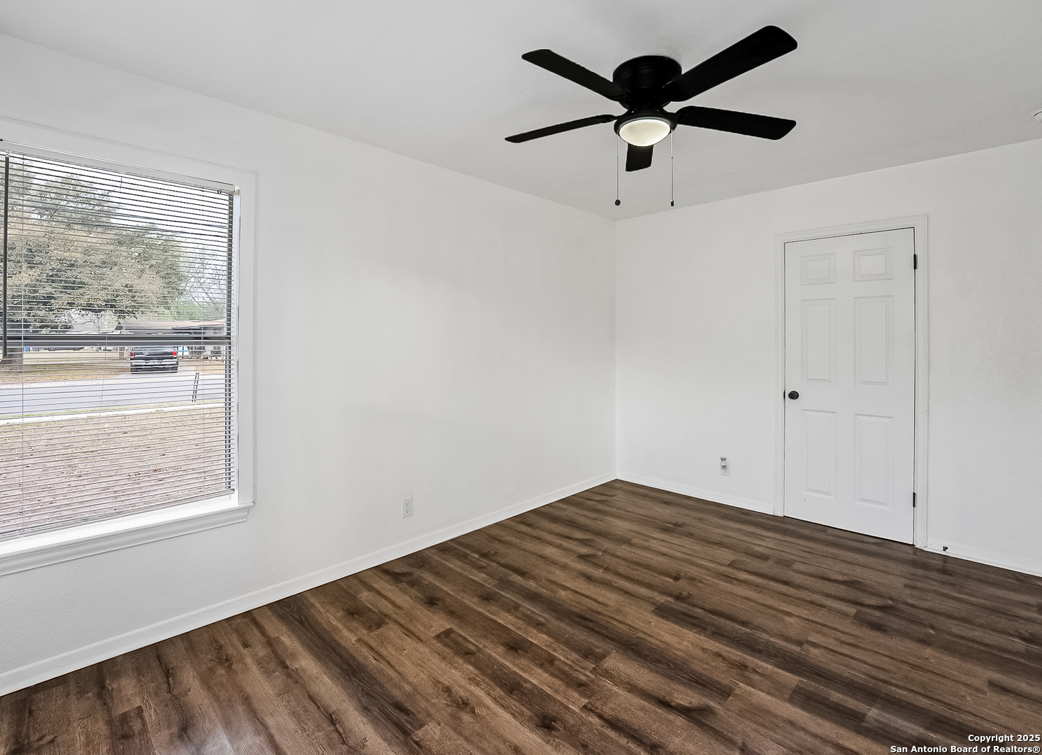 122 Stolnet Street San Antonio TX 78220