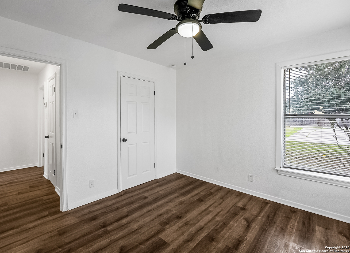 122 Stolnet Street San Antonio TX 78220