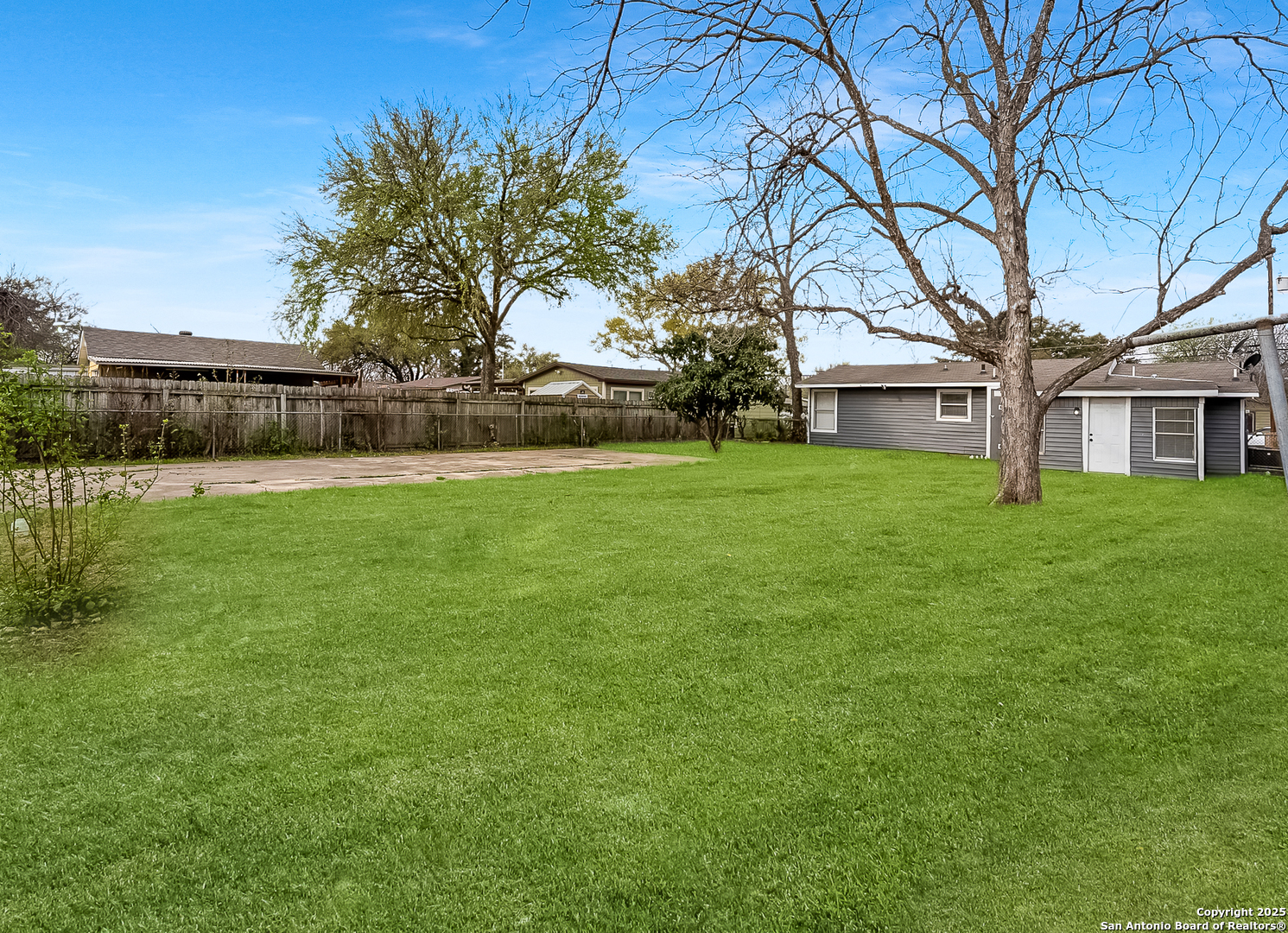 122 Stolnet Street San Antonio TX 78220