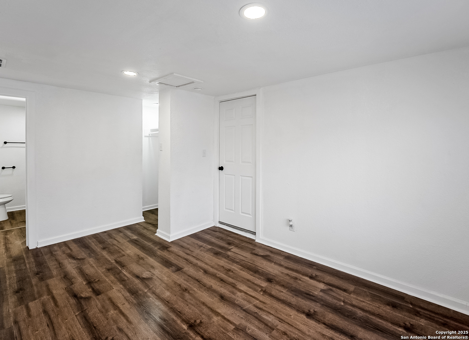 122 Stolnet Street San Antonio TX 78220