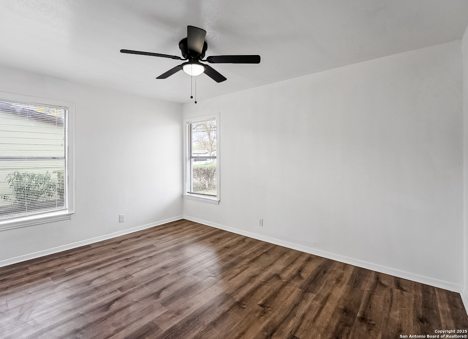 122 Stolnet Street San Antonio TX 78220