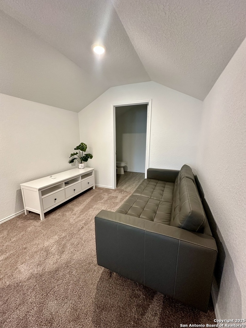 7160 Elm Cove San Antonio TX 78244