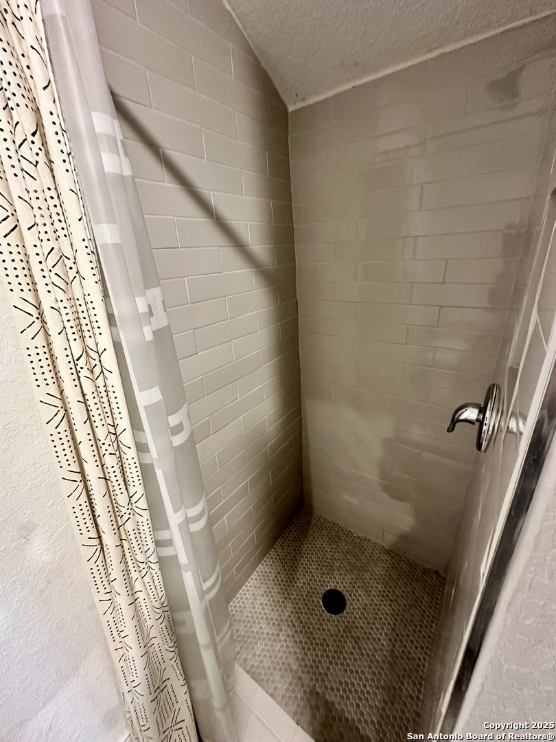 7160 Elm Cove San Antonio TX 78244
