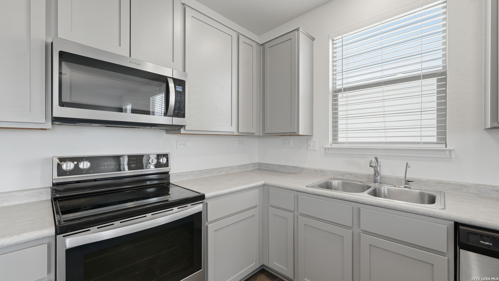 10419 Salitrillo Bend Converse TX 78109