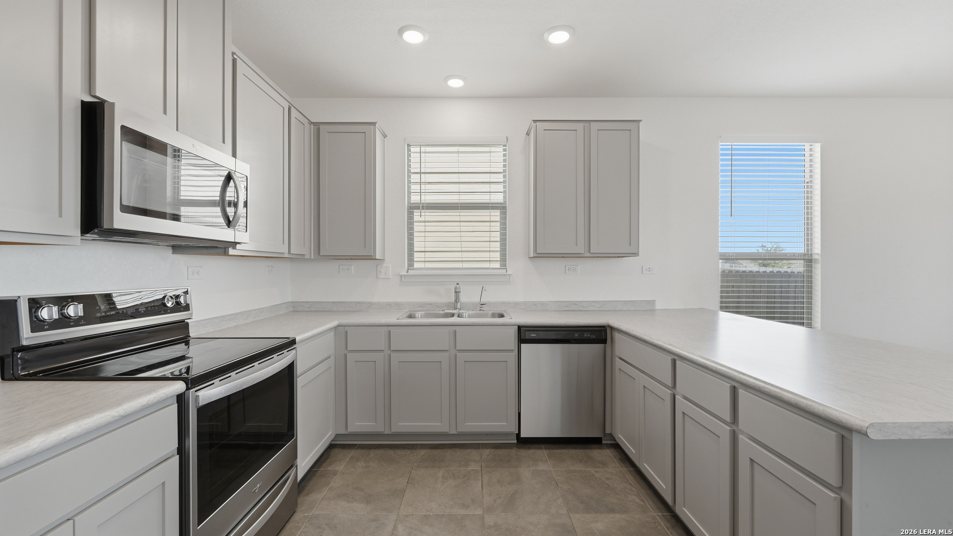10419 Salitrillo Bend Converse TX 78109