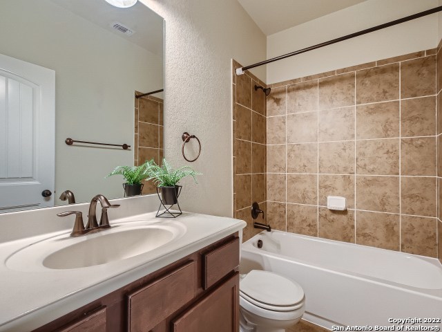 2511 Just My Style San Antonio TX 78245