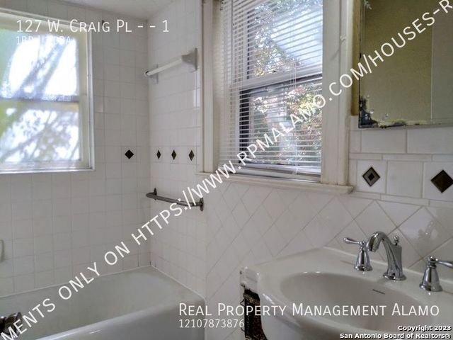 127 W Craig Place San Antonio TX 78212