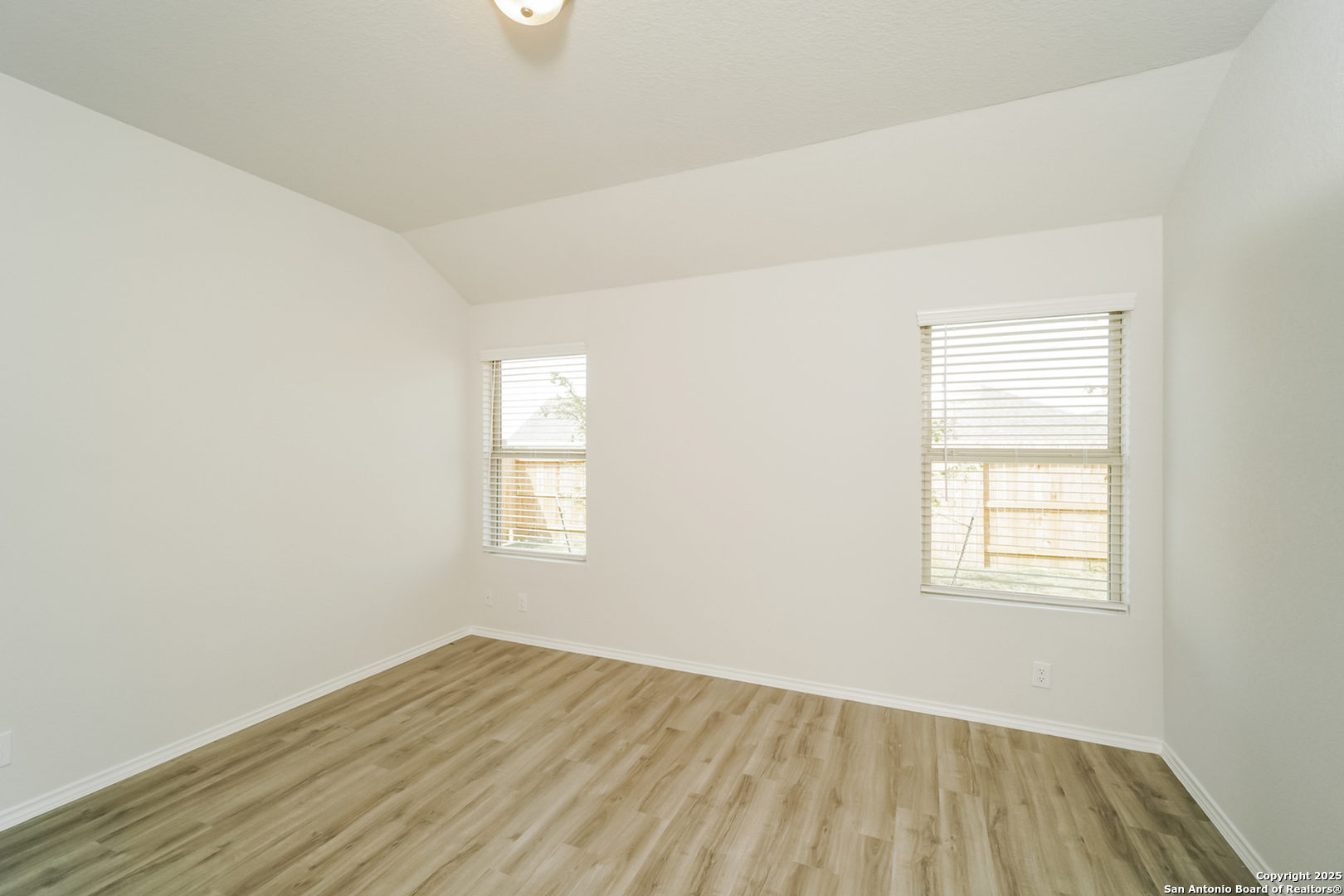 10471 Clearwater Way San Antonio TX 78223