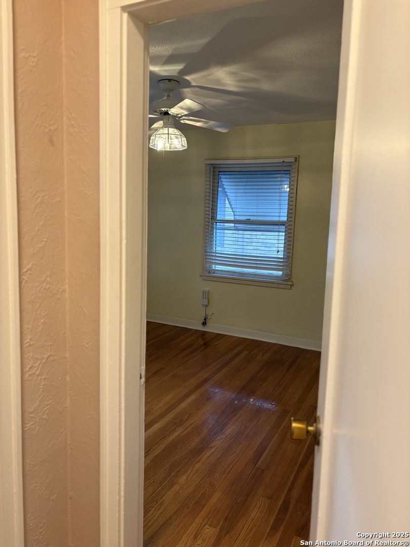 210 E Lullwood Avenue San Antonio TX 78212