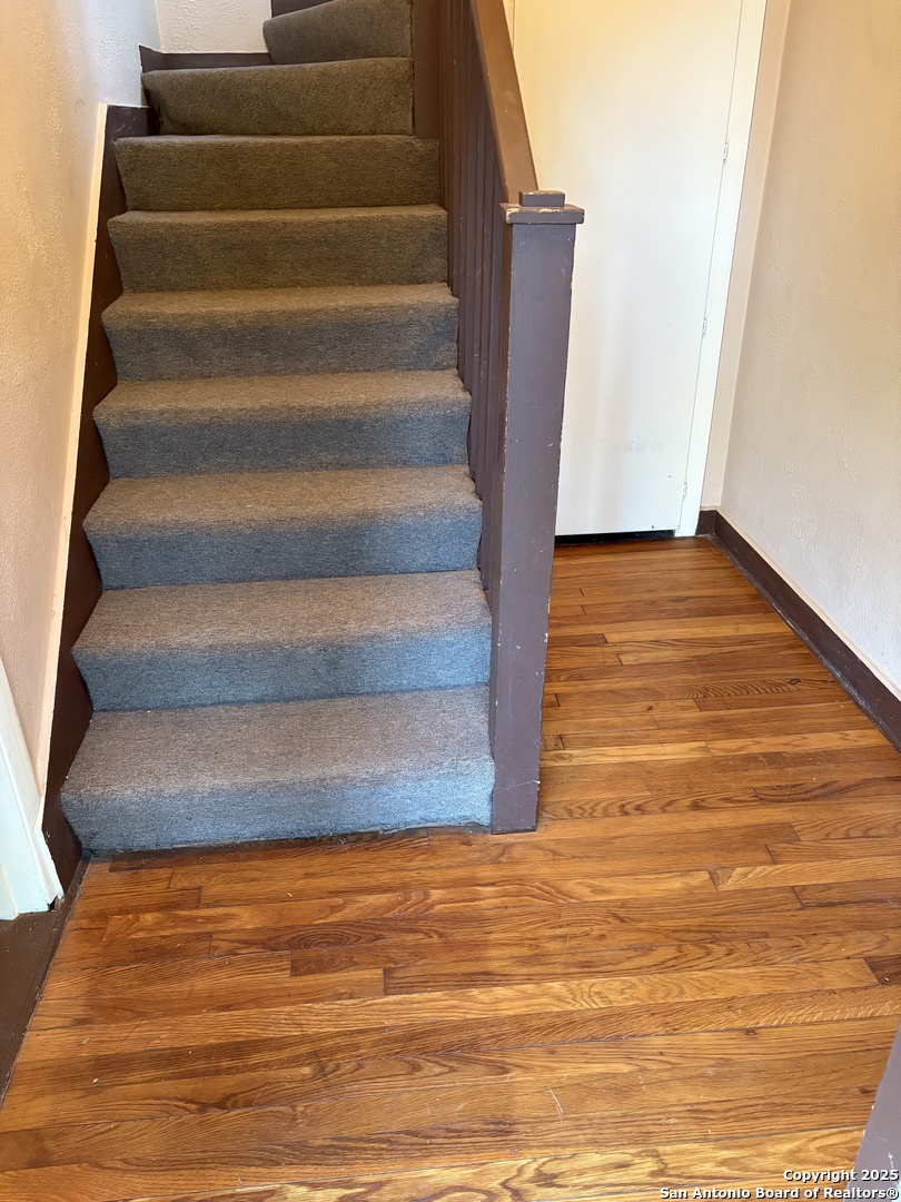 210 E Lullwood Avenue San Antonio TX 78212