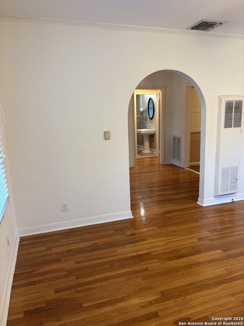 210 E Lullwood Avenue San Antonio TX 78212