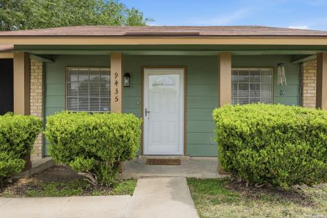 9435 Stones River Drive San Antonio TX 78245