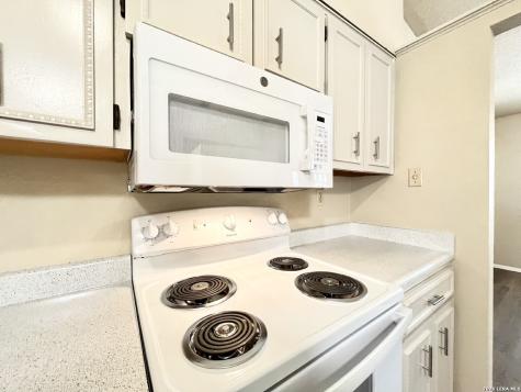8211 Creekline Drive San Antonio TX 78251