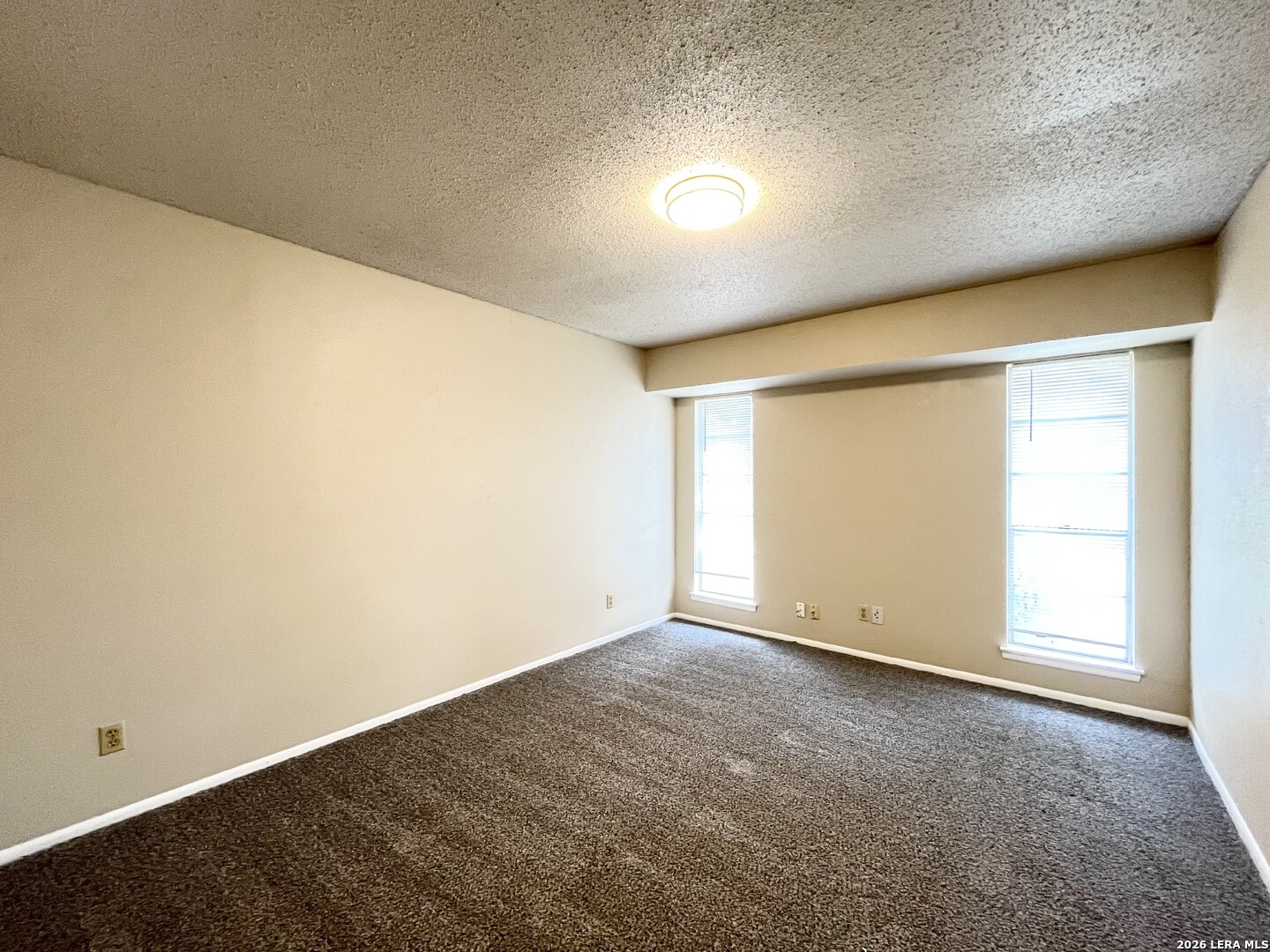 8211 Creekline Drive San Antonio TX 78251