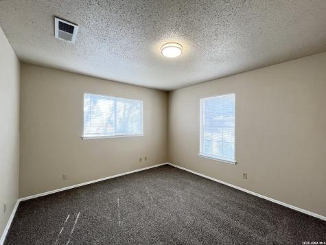 8211 Creekline Drive San Antonio TX 78251